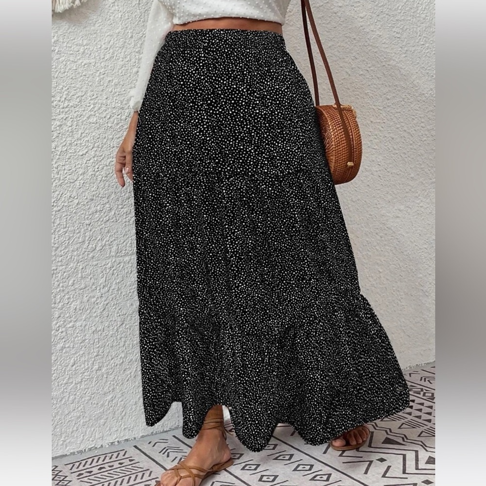 Black and white tiered Dalmatian print maxi skirt 1x